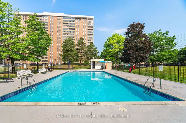 Photo 28 at 1105 - 18 Knightsbridge Road, Queen Street Corridor, Brampton