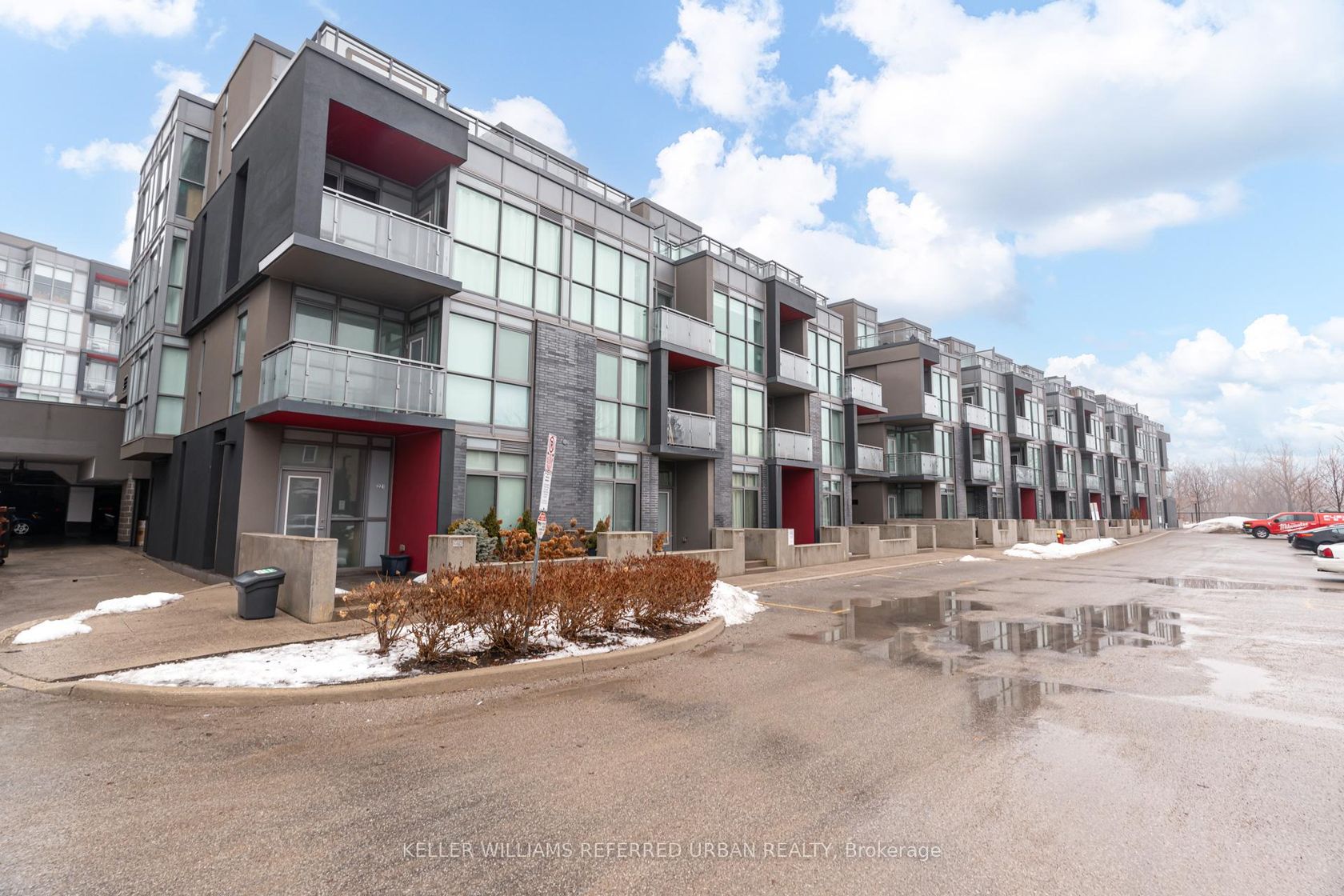 C401 - 5260 Dundas Street, Orchard, Burlington 