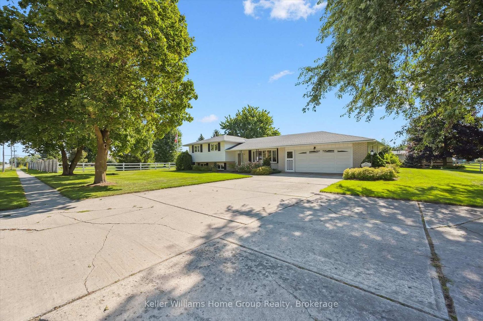 27 Peel Street E, Rural Mapleton, Mapleton 