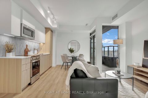 Photo 10 at 419 - 500 Dupont Street, Annex, Toronto