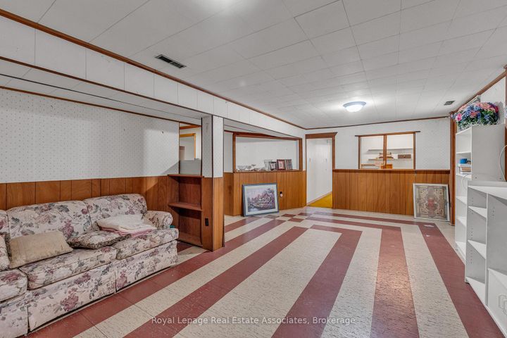 Photo 33 at 56 Brookland Drive, Avondale, Brampton