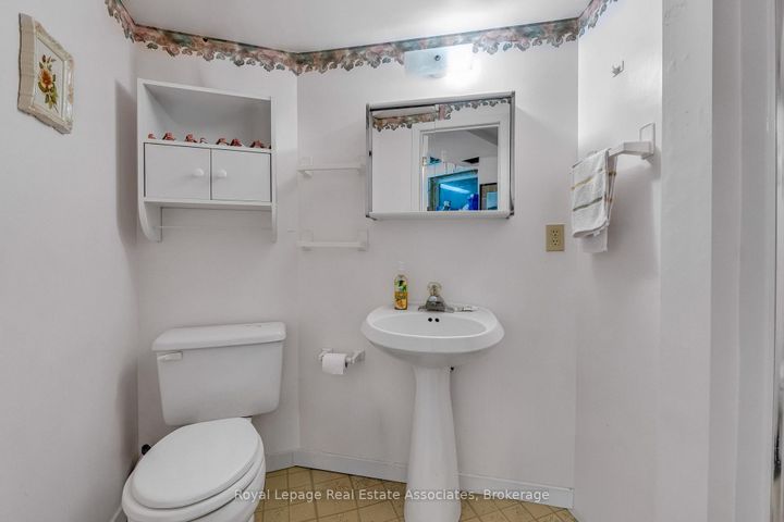 Photo 38 at 56 Brookland Drive, Avondale, Brampton