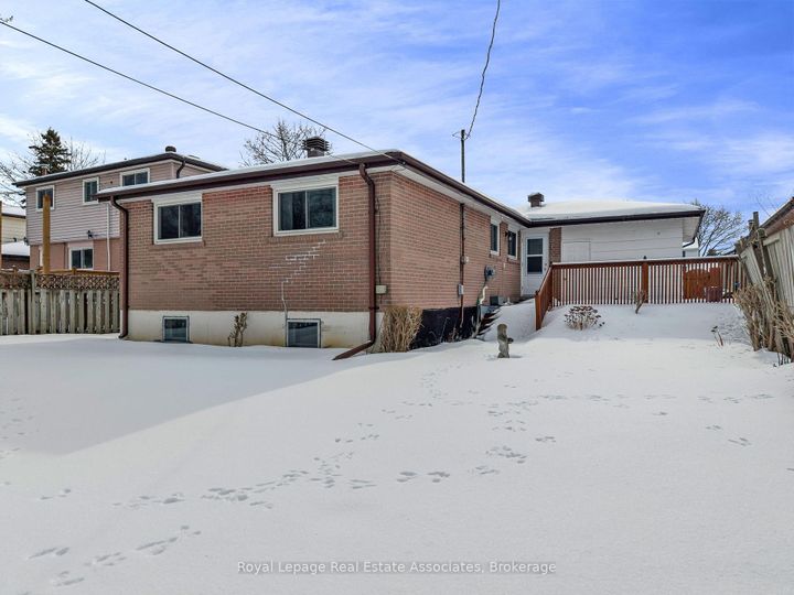 Photo 42 at 56 Brookland Drive, Avondale, Brampton