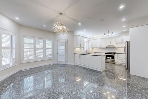 Photo 7 at 57 Cassandra Crescent, Bayview Hill, Richmond Hill