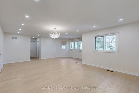 Photo 14 at 57 Cassandra Crescent, Bayview Hill, Richmond Hill