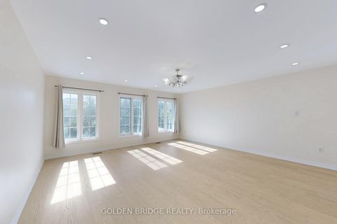 Photo 18 at 57 Cassandra Crescent, Bayview Hill, Richmond Hill