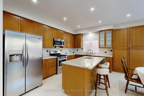 Photo 7 at 158 Worthington Avenue, Oak Ridges Lake Wilcox, Richmond Hill