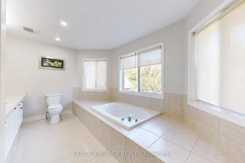 Photo 15 at 158 Worthington Avenue, Oak Ridges Lake Wilcox, Richmond Hill