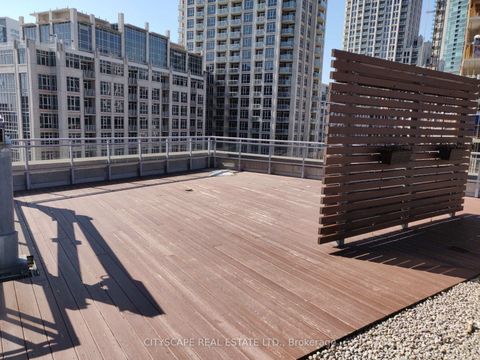 Photo 7 at 301 - 15 Bruyeres Mews, Niagara, Toronto