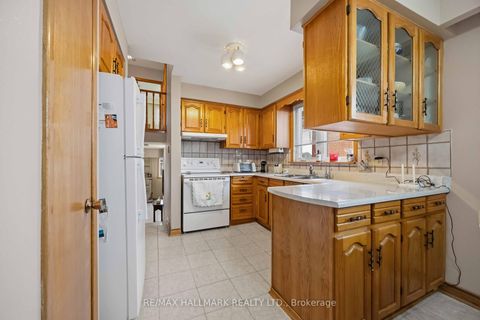 Photo 7 at 47 Paulvale Crescent, York University Heights, Toronto