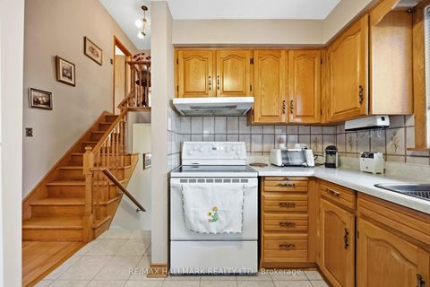 Photo 8 at 47 Paulvale Crescent, York University Heights, Toronto