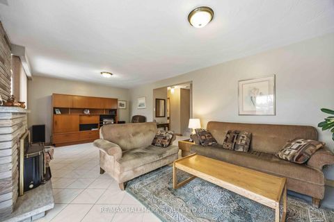 Photo 13 at 47 Paulvale Crescent, York University Heights, Toronto