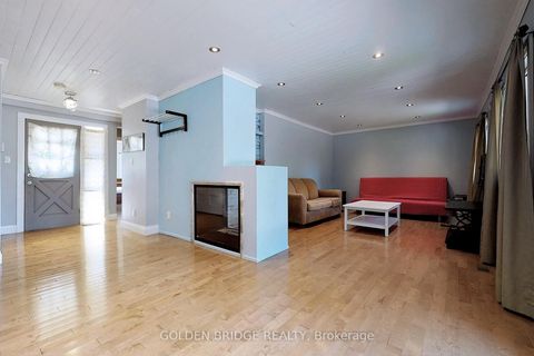 Photo 2 at 196 South Channel Drive, Keswick North, Georgina