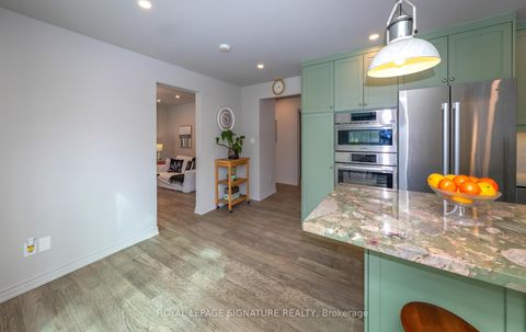 Photo 12 at 6 Deerbrook Trail, L'Amoreaux, Toronto