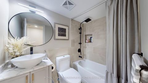 Photo 10 at 226 - 25 Turntable Crescent, Junction, Toronto