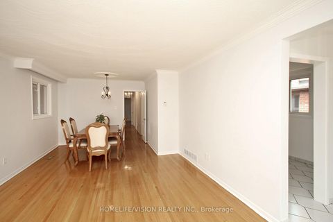 Photo 5 at 64 Orangewood Crescent, L'Amoreaux, Toronto