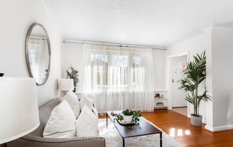 Photo 4 at 14 East Drive, Smythe, Toronto