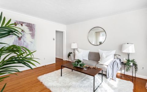 Photo 5 at 14 East Drive, Smythe, Toronto