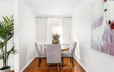 Photo 8 at 14 East Drive, Smythe, Toronto
