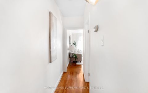 Photo 9 at 14 East Drive, Smythe, Toronto