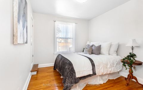 Photo 14 at 14 East Drive, Smythe, Toronto