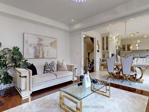 Photo 14 at 1062 Blackhall Crescent, Wyndham, Newmarket