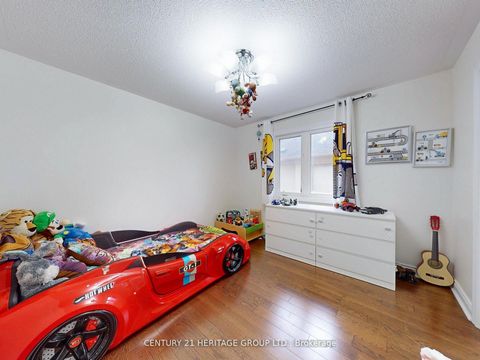 Photo 27 at 1062 Blackhall Crescent, Wyndham, Newmarket