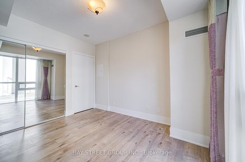 Photo 31 at 212 - 70 Roehampton Avenue, Mount Pleasant West, Toronto