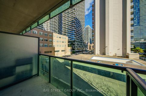 Photo 35 at 212 - 70 Roehampton Avenue, Mount Pleasant West, Toronto