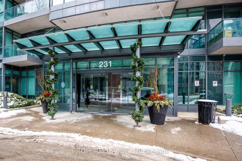 Photo 2 at 223 - 231 Fort York Boulevard, Niagara, Toronto