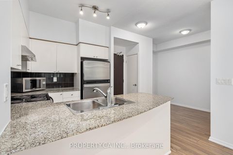 Photo 7 at 223 - 231 Fort York Boulevard, Niagara, Toronto