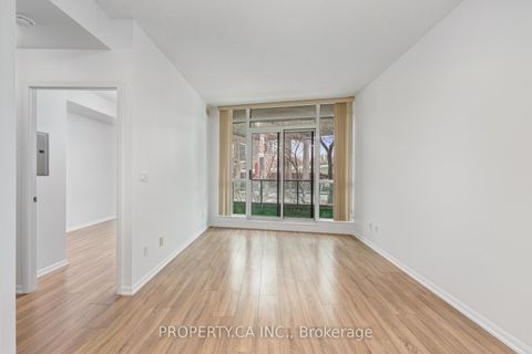 Photo 13 at 223 - 231 Fort York Boulevard, Niagara, Toronto