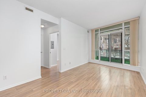 Photo 14 at 223 - 231 Fort York Boulevard, Niagara, Toronto
