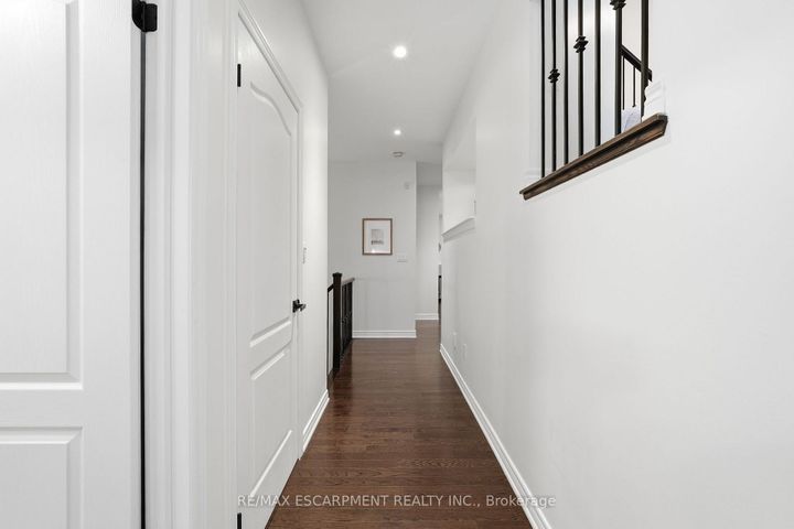 Photo 5 at 4268 Ryan Lane, Alton, Burlington