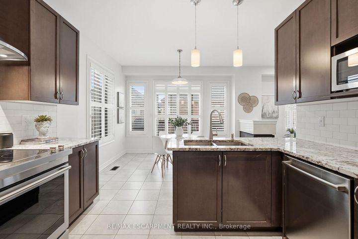 Photo 9 at 4268 Ryan Lane, Alton, Burlington