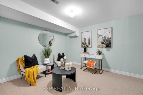 Photo 12 at 142 Hall Street, Mill Pond, Richmond Hill