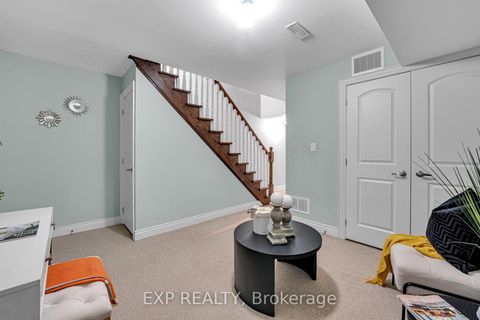 Photo 14 at 142 Hall Street, Mill Pond, Richmond Hill