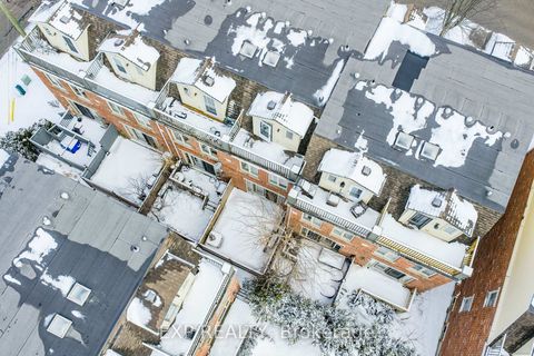 Photo 27 at 142 Hall Street, Mill Pond, Richmond Hill