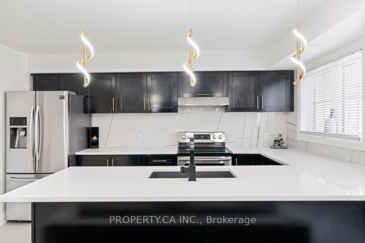 Photo 7 at 113 - 2441 Greenwich Drive, WM Westmount, Oakville