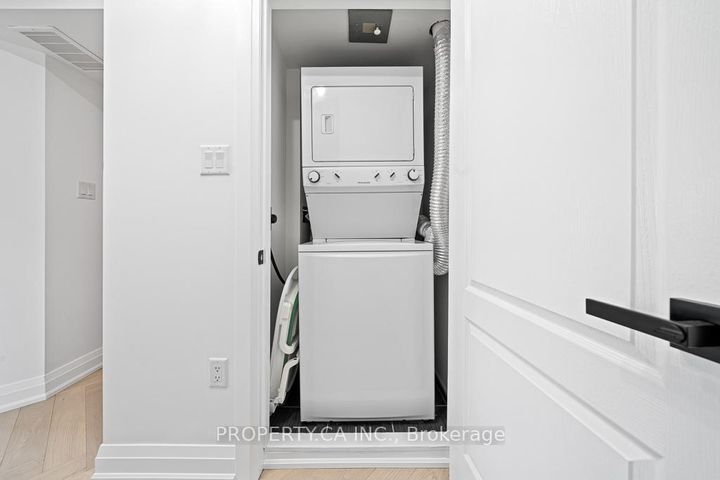 Photo 17 at 113 - 2441 Greenwich Drive, WM Westmount, Oakville