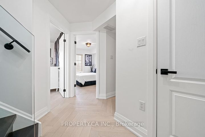 Photo 18 at 113 - 2441 Greenwich Drive, WM Westmount, Oakville