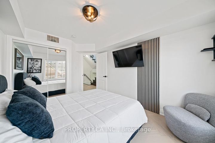 Photo 21 at 113 - 2441 Greenwich Drive, WM Westmount, Oakville