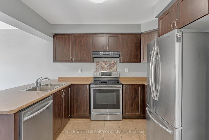 Photo 6 at 32 Affleck Road, Northwest Brampton, Brampton