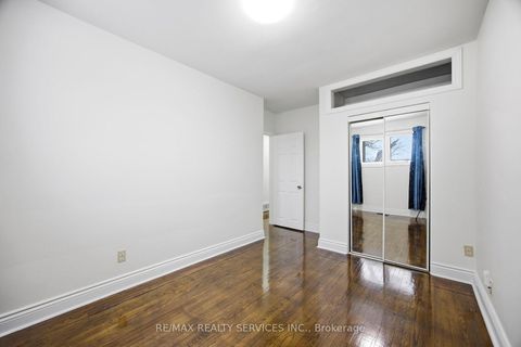 Photo 11 at 21 Radwinter Drive, Beaumonde Heights, Toronto