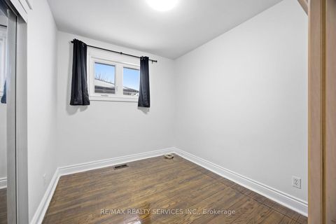 Photo 13 at 21 Radwinter Drive, Beaumonde Heights, Toronto