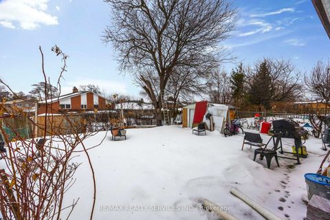 Photo 36 at 21 Radwinter Drive, Beaumonde Heights, Toronto