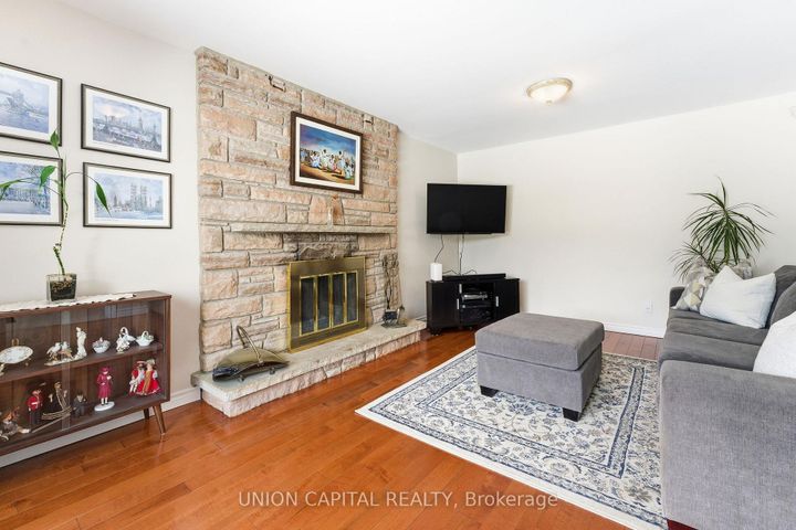 Photo 13 at 53 Stubbswood Square, Malvern West, Toronto