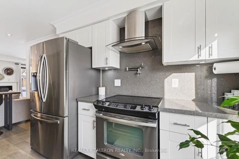 Photo 21 at 46 Lund Street, North Richvale, Richmond Hill