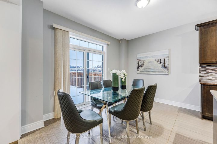 Photo 11 at 171 Rising Hill Ridge, Bram West, Brampton