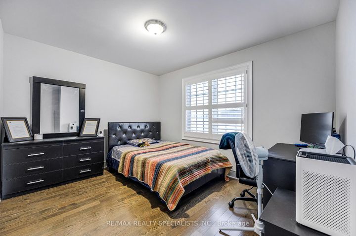 Photo 23 at 171 Rising Hill Ridge, Bram West, Brampton